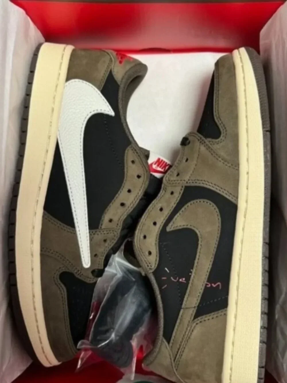 Travis Scott x Air Jordan AJ1 Low